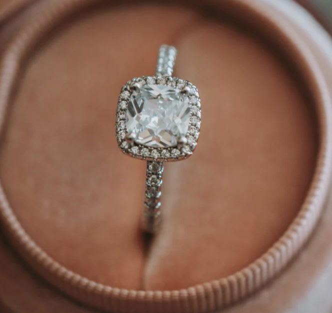 Flatter Me Ring